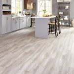 LAMINA SPC SPC3007 PISO MADERA GRIS 18*122CM METRO (CJ2.20) - Imagen 2